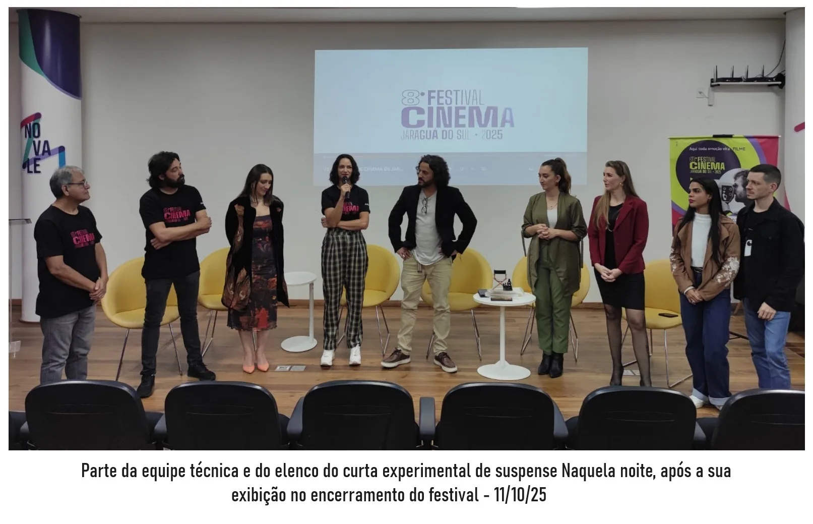 Parte da equipe técnica e do elenco do curta experimental de suspense Naquela Noite, após a sua exibição no encerramento do festival - 11/10/25